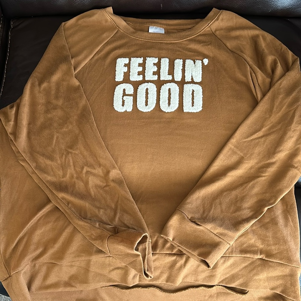 Like new golden Sweater xl